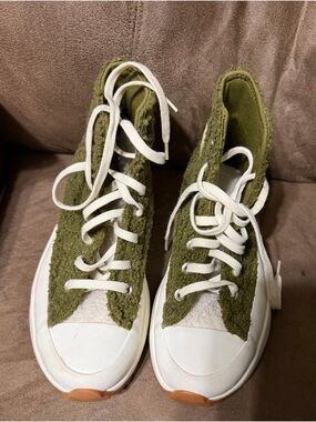 Converse Olive Green Run Star Hike High-Top Sneakers with White Laces